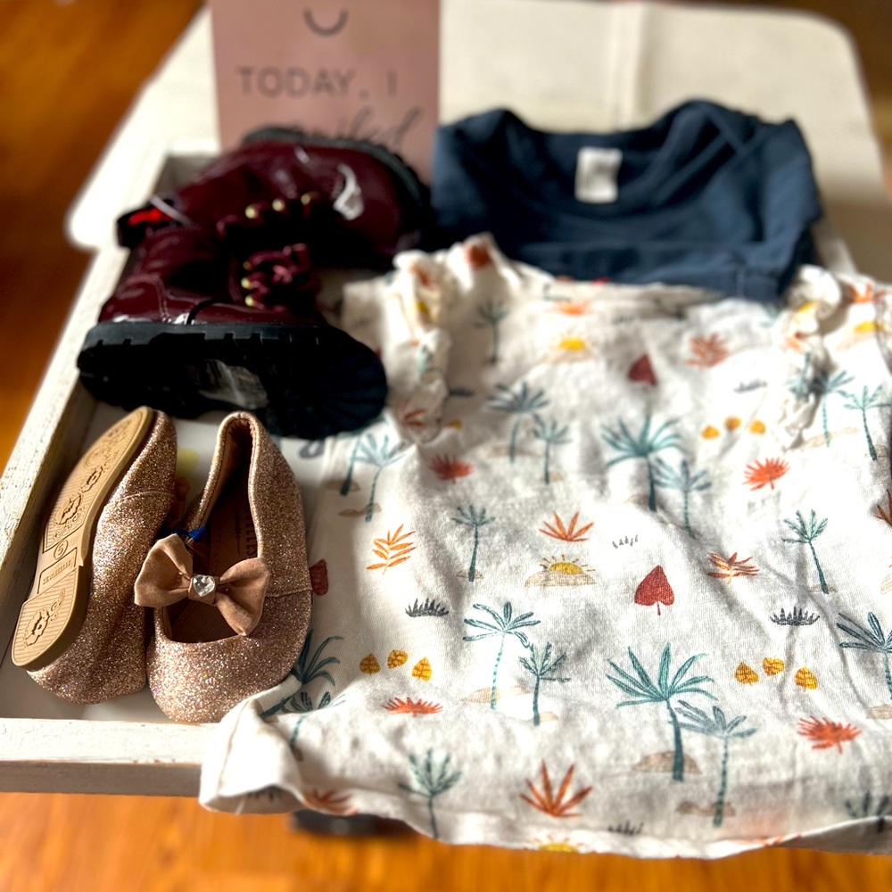 4 piece: 2 x 12-18 month tops+ 2 x size 5 shoes